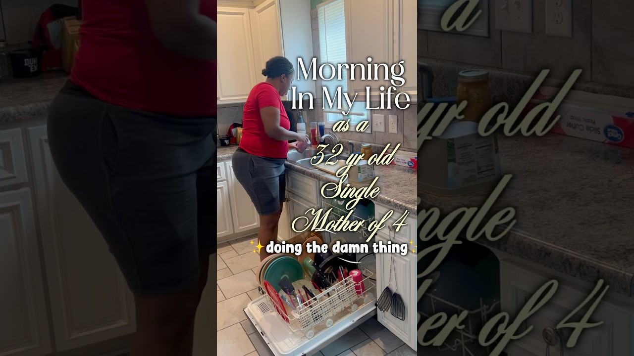 SINGLE WORKING MAMA DOING HER BEST😓 #minivlog #foryou #shorts #mom #fyp #cleaning #sahm