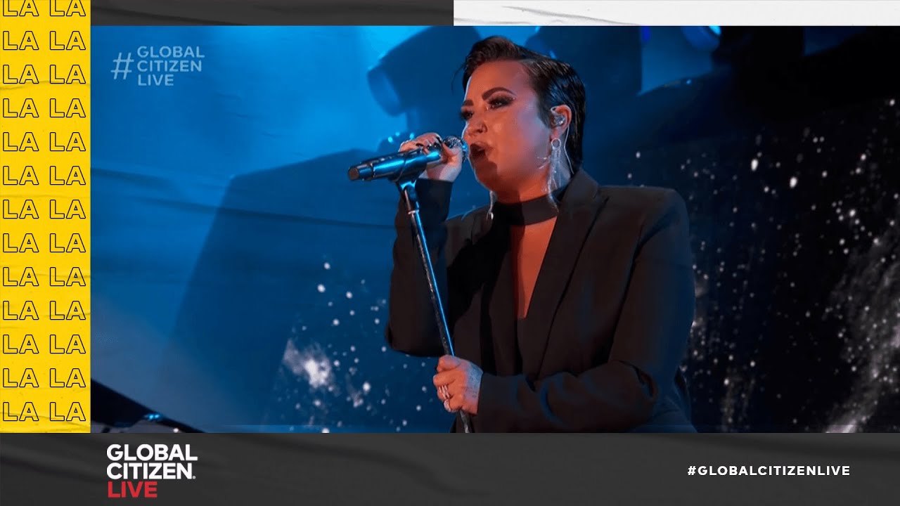 Demi Lovato Performs 