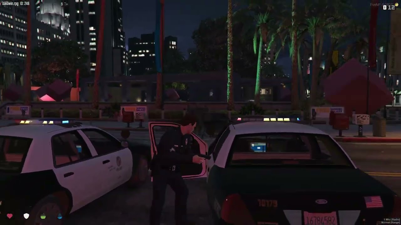 LAPD Memuruna Saldıran Şahısa Felony Stop - (baldwin.rpg)