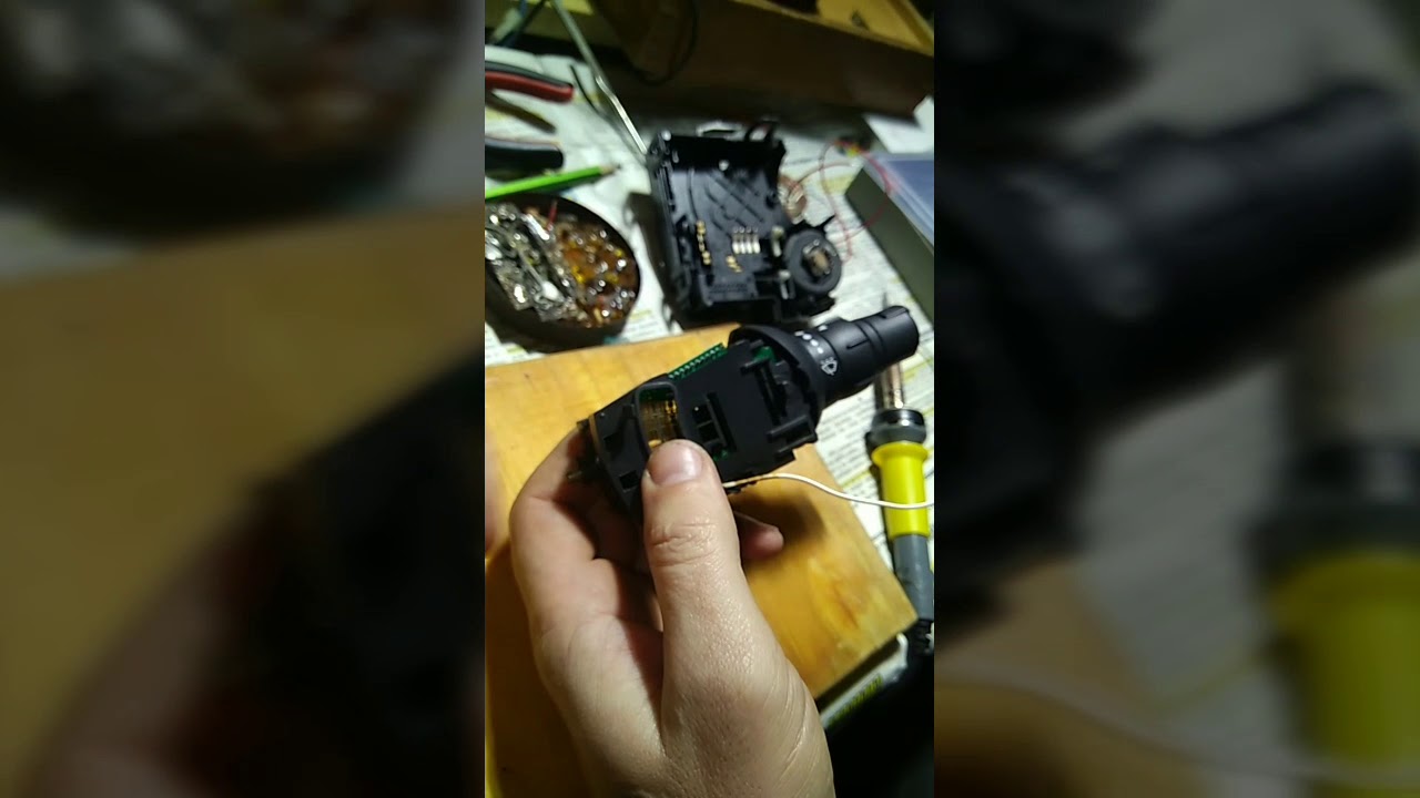 Ремонт подрулевого переключателя омывателя лобового стекла Рено Кенго 2 08-12 г.в.