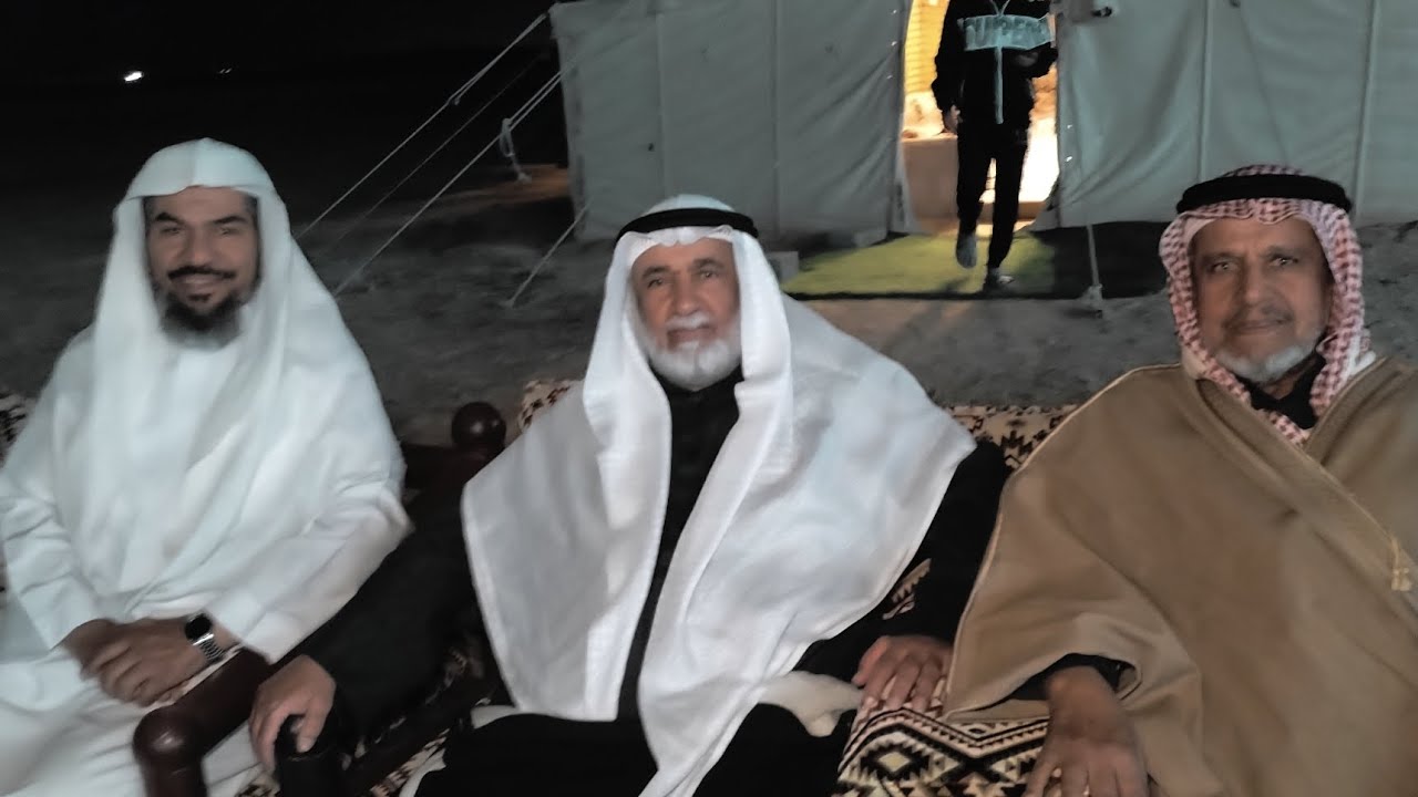مأدبة العشاء في مخيم  الخالدية على شرف أبناء العم من الكويت عبدالله وسعد أبناء  محمد  الحميد