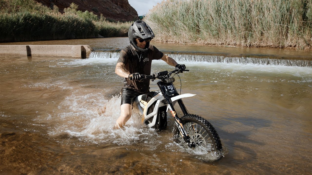 Riding Falcon Pro UNDER WATER