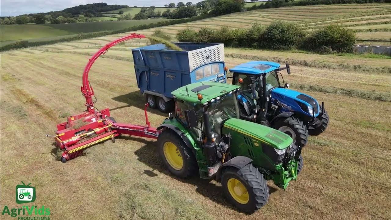 Silage 2023 - Pottinger Mex 6 Trailed Silaging