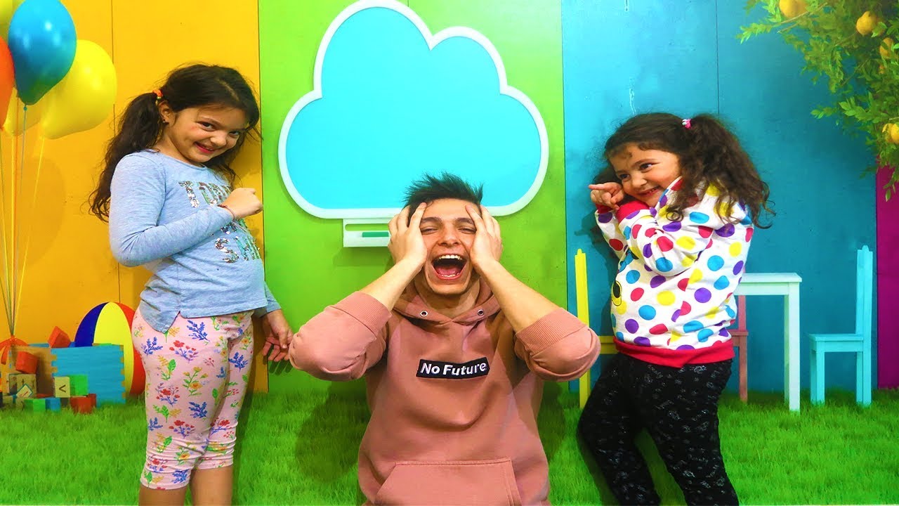 Öykü and Masal new baby sitter is coming! Fun minutes child video