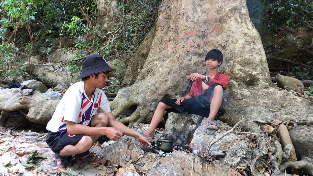 เข้าป่า3คน ตามหาเอาวัตถุที่มีราคาแพง วันละเล็กๆน้อยๆ - YUB AVERN