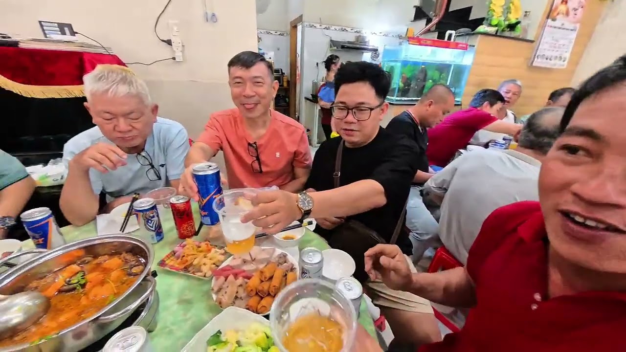 Mùng 3 Tết 2026 - Nhà Nội