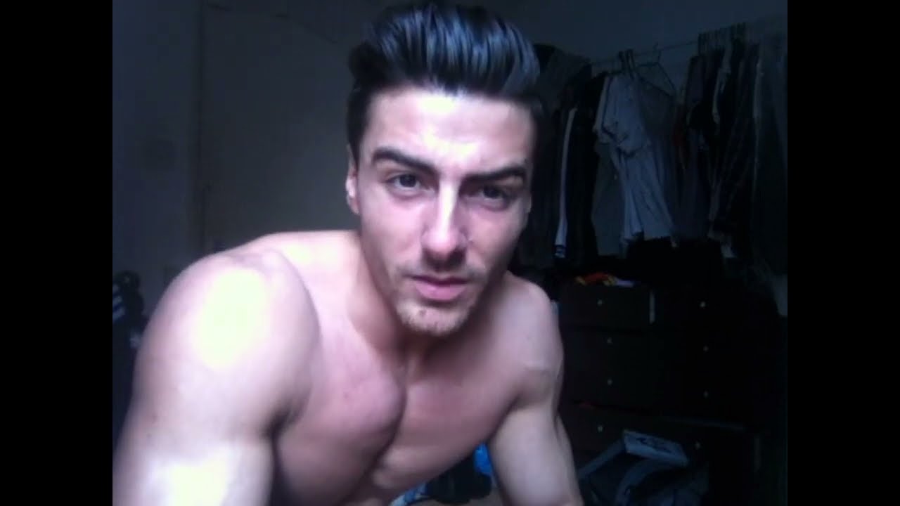 Rowan Row natural fitness model flexing body of 2013 insane genetic abs six pack symmetrical