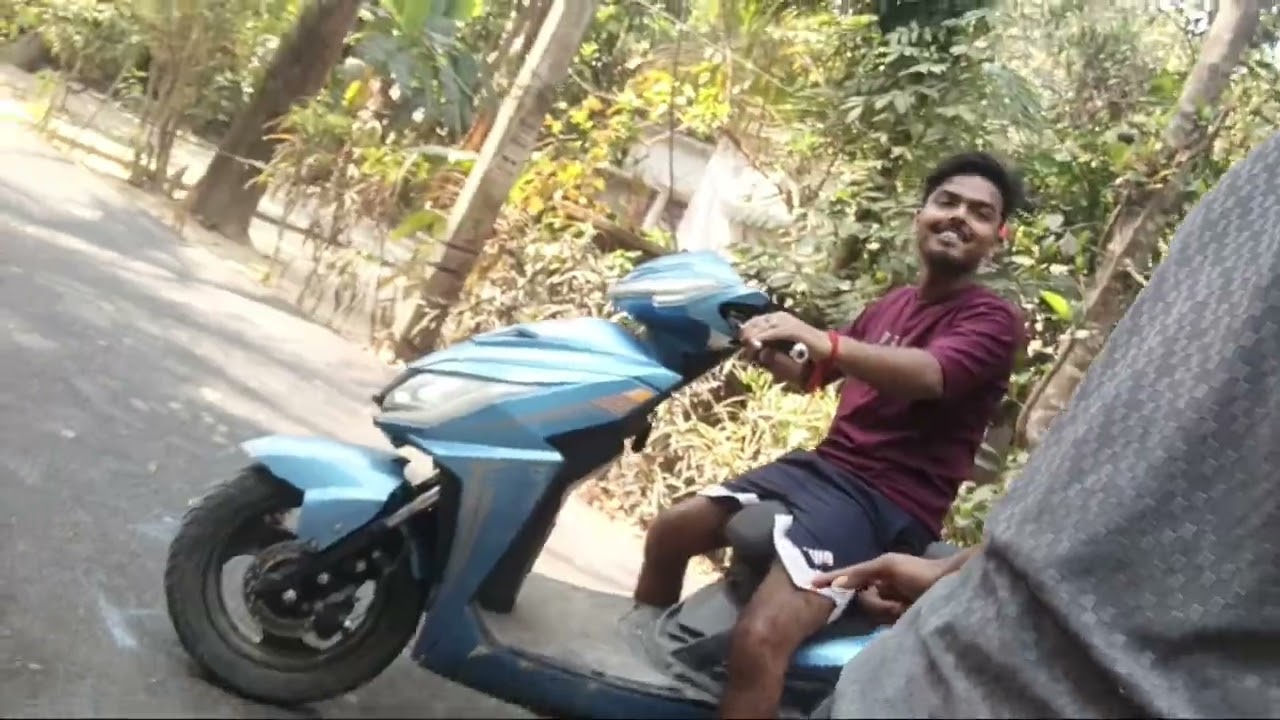 আজকে sourajiter গাড়িনিয়ে ঘুরে বেরালাম,
