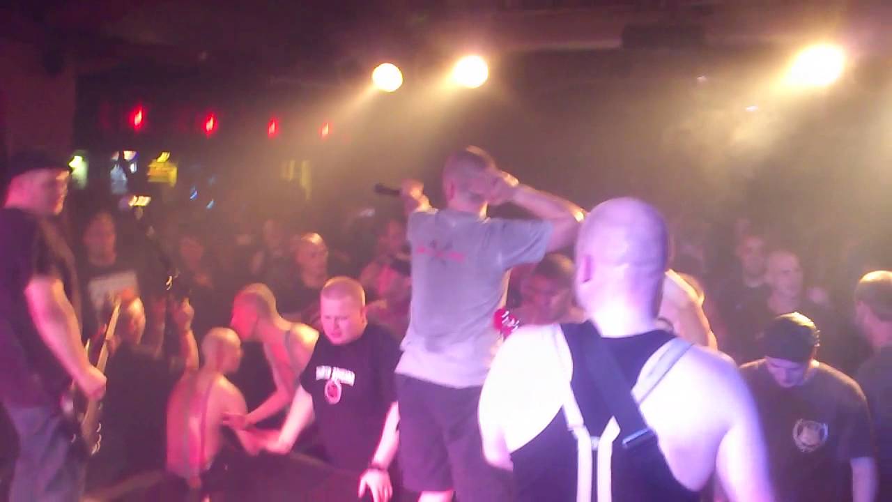 Gumbles - Barney Army (03.11.2012)
