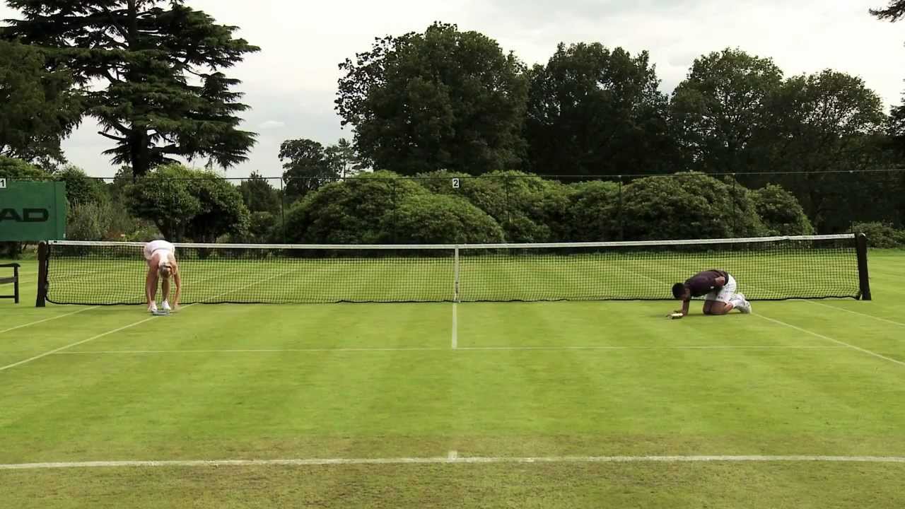 NOVAK DJOKOVIC GET HIT IN THE BALLS BY MARIA SHARAPOVA!!!