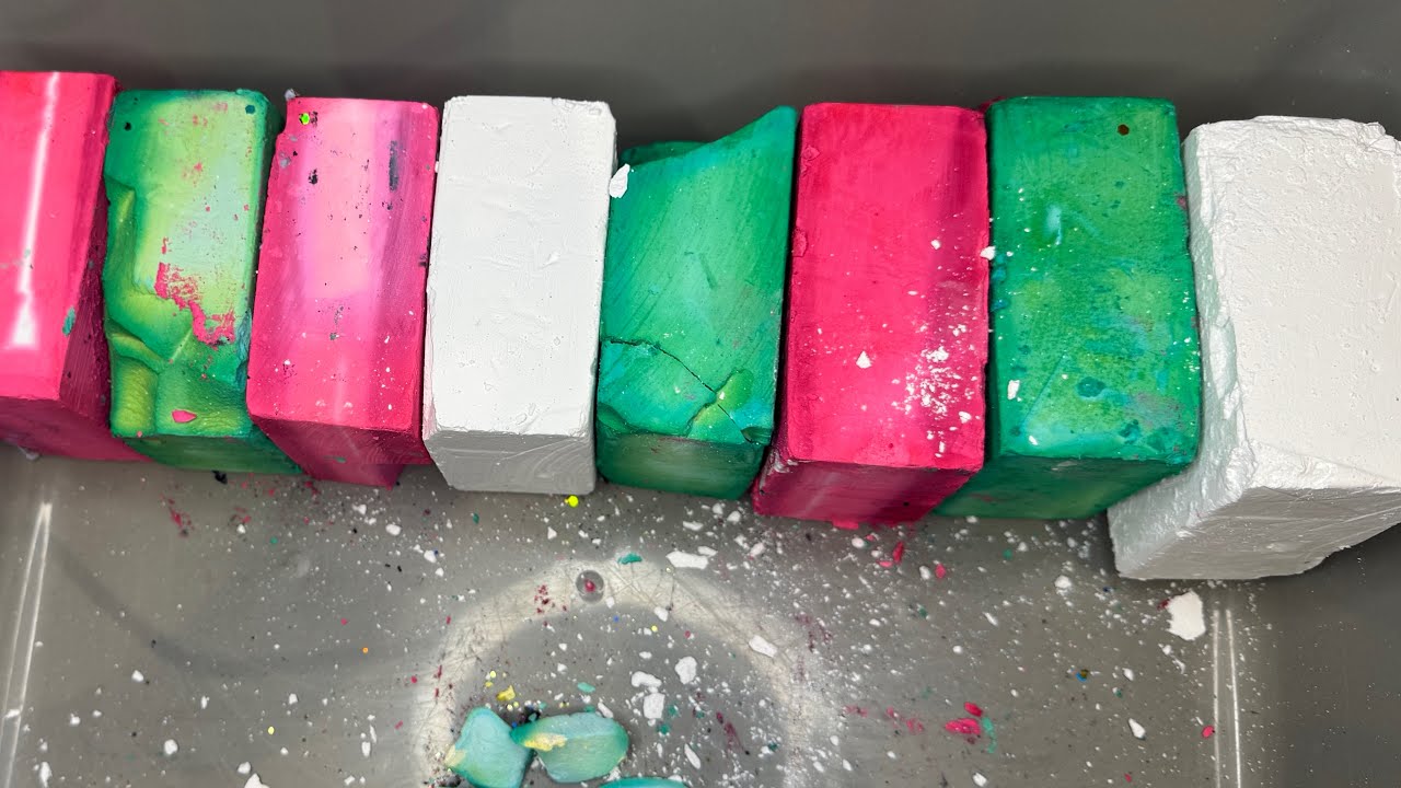 My contribution to #ASMRSummerBlockParty hosted by @GlitterHandsASMR | Satisfying | ASMR | Gym Chalk