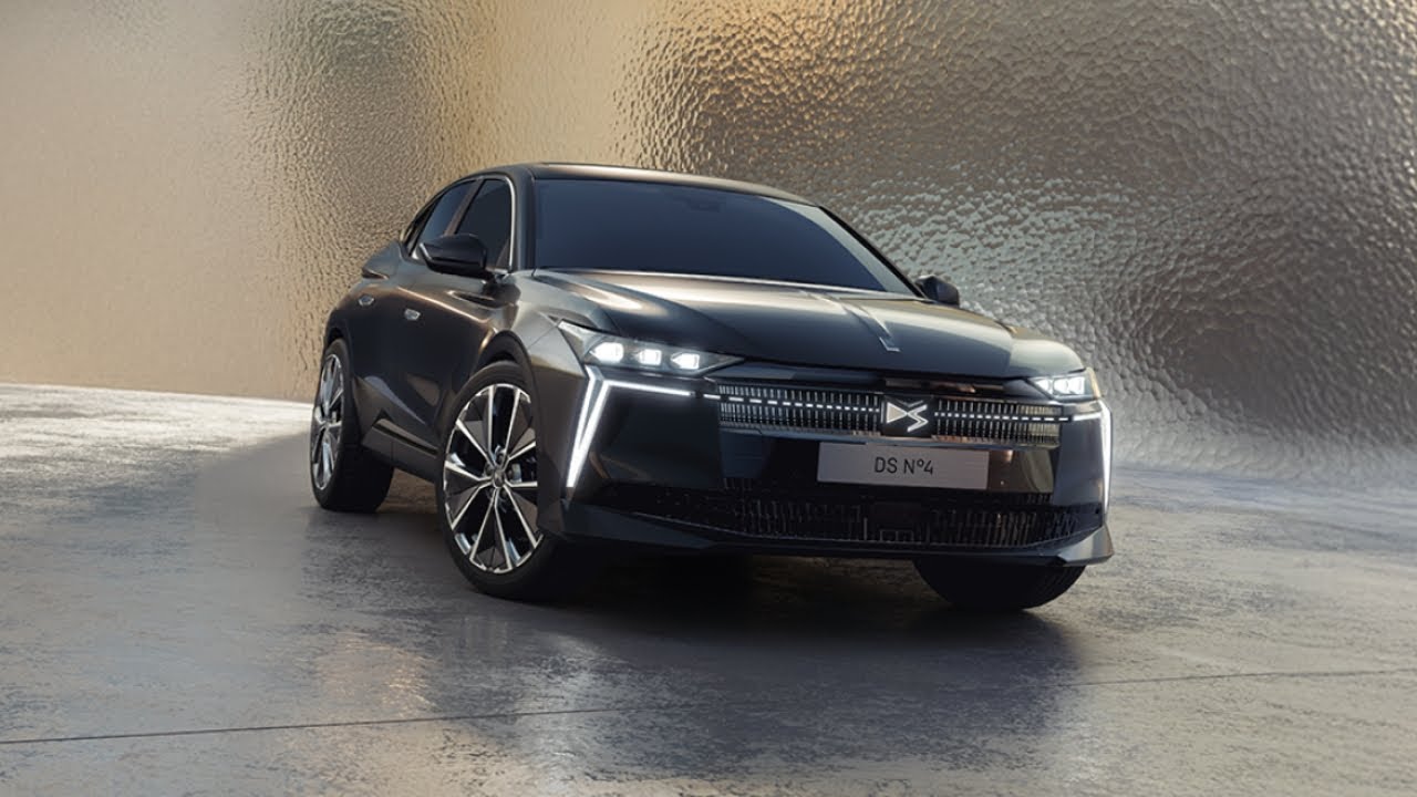 Introducing DS N°4 | Avant-Garde Dedicated to Excellence