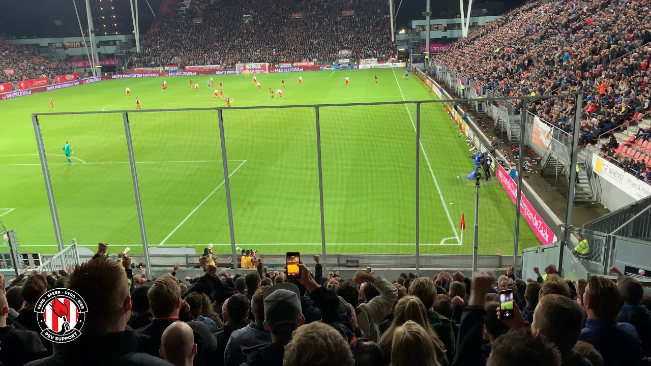 Massaal applaus voor Mohamed Ihattaren 👏🏻! FC Utrecht-PSV : 19/10/2019