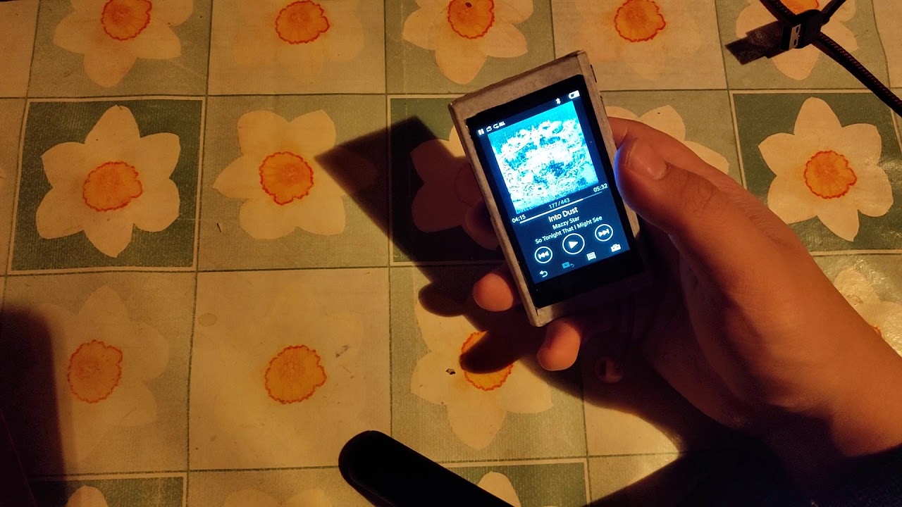 Hi-Fi плеер Sony NW-A35: стоит ли того?