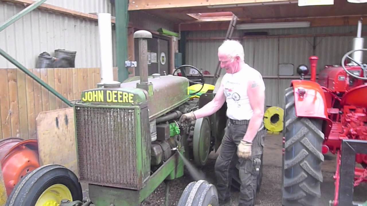 Starting John Deere AR 1942