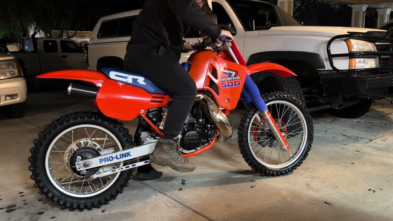 1985 Honda CR500 start up ( restored ) 