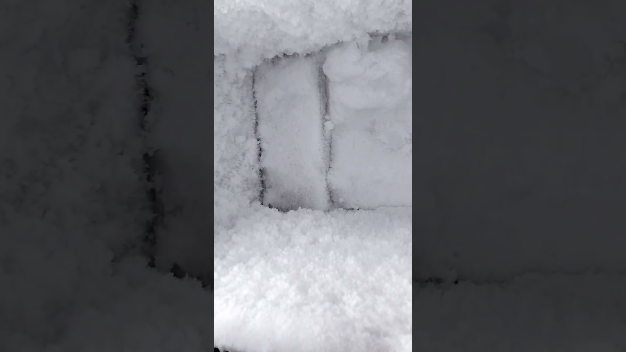 Freezer Frost Ice Scraping ASMR | Ice ASMR | Crunchy Freezer Frost Scrapping | ASMR | #frezzerfrost