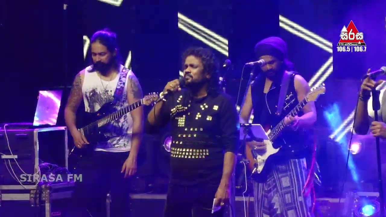 Me Hitha Thaniyen (මේ හිත තනියෙන්) Athma Liyanage Sirasa FM Live Show With Flashback