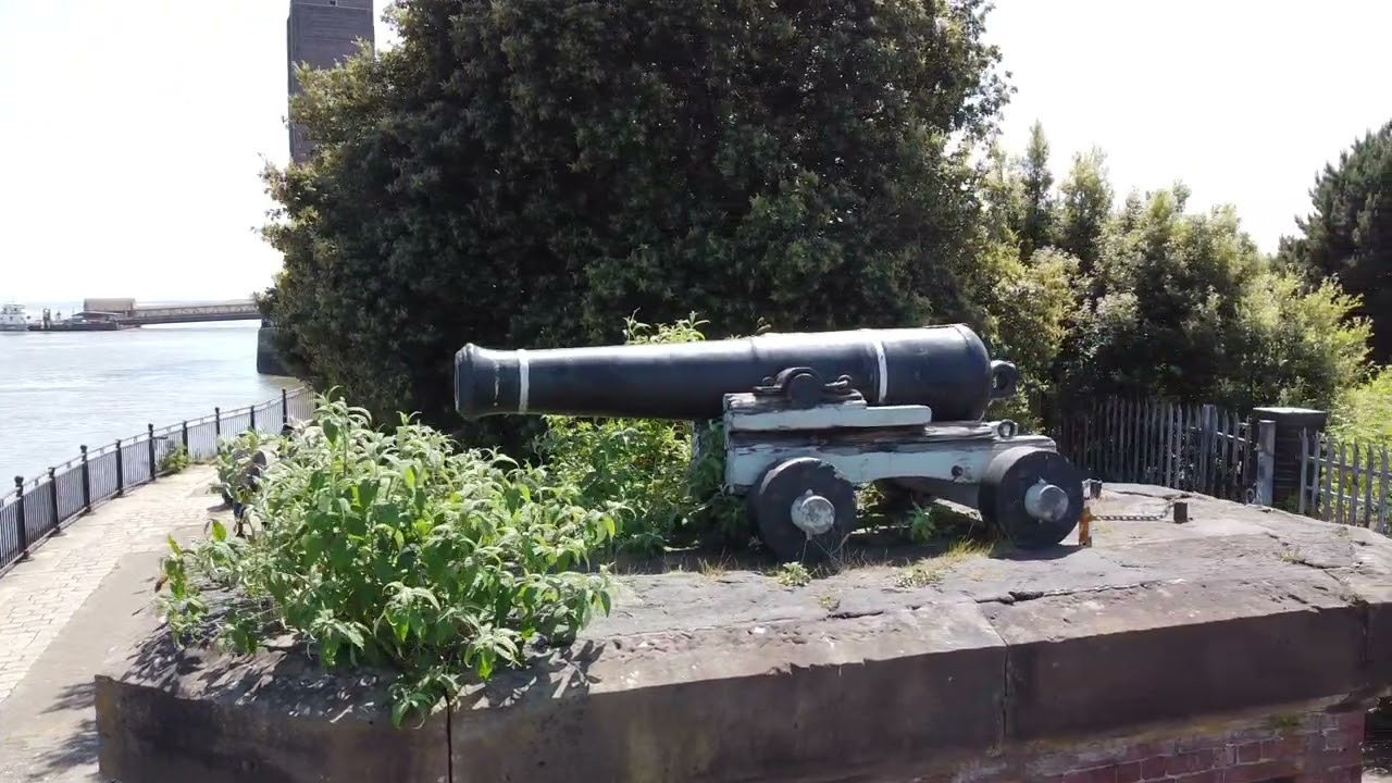 The 1' o'Clock Gun. Morpeth Dock Birkenhead. Plus guests :) 03.06.2023