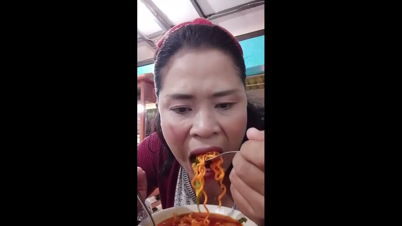 EDISI NGAJK ORNG COD HP EH UDH JANJIAN DITUNGGU DIPINGGIR JALAN UDH 2 JAM NGK NONGGOL,LANJUT BAKSO 