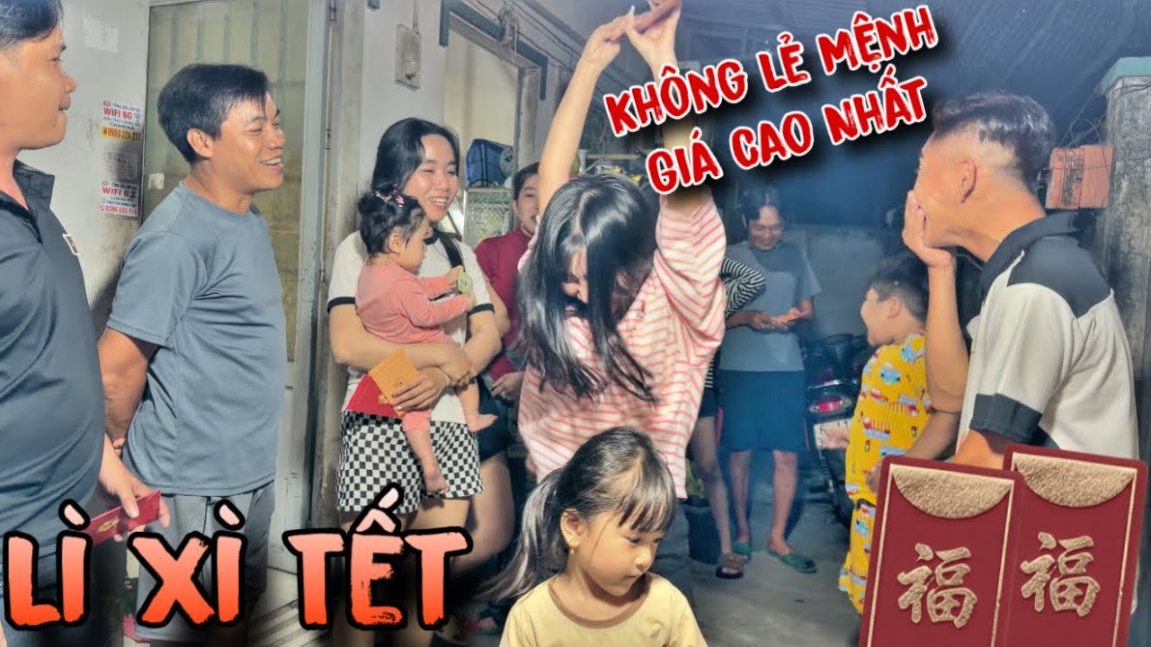 Châu Toàn Vlog - Gia Đình Toàn Bóc Lì Xì Đầu Năm Ai Sẽ Là Người May Mắn Nhất | Và Món Ăn Hấp Dẫn