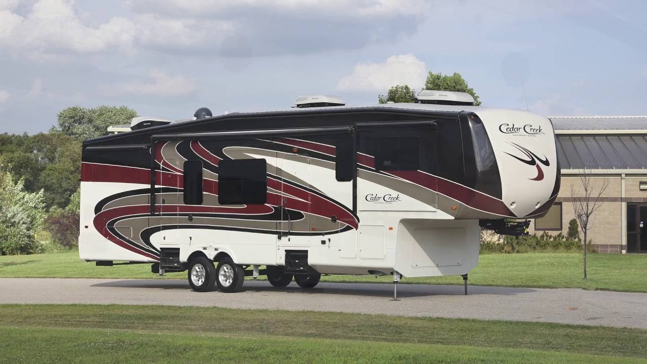 2017 Forest River Cedar Creek Champagne Edition Fifth Wheel • MidStateRV.com