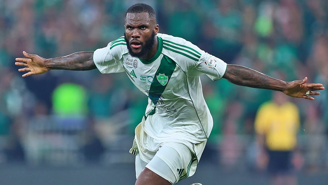𝐋𝐎𝐎𝐊 𝐖𝐇𝐀𝐓 Franck Kessié is doing at Al-Ahli⚡