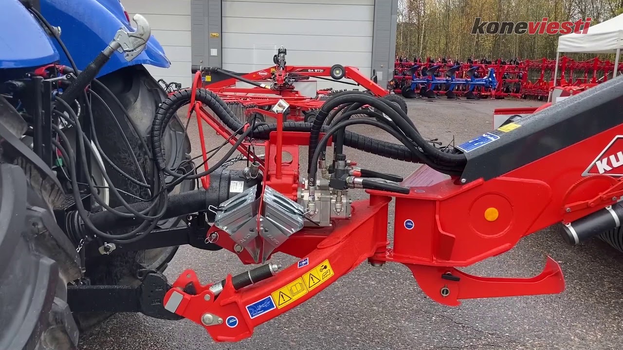 Koneviesti tutustui Kuhn Merge Maxx 1090 -karhoittimeen