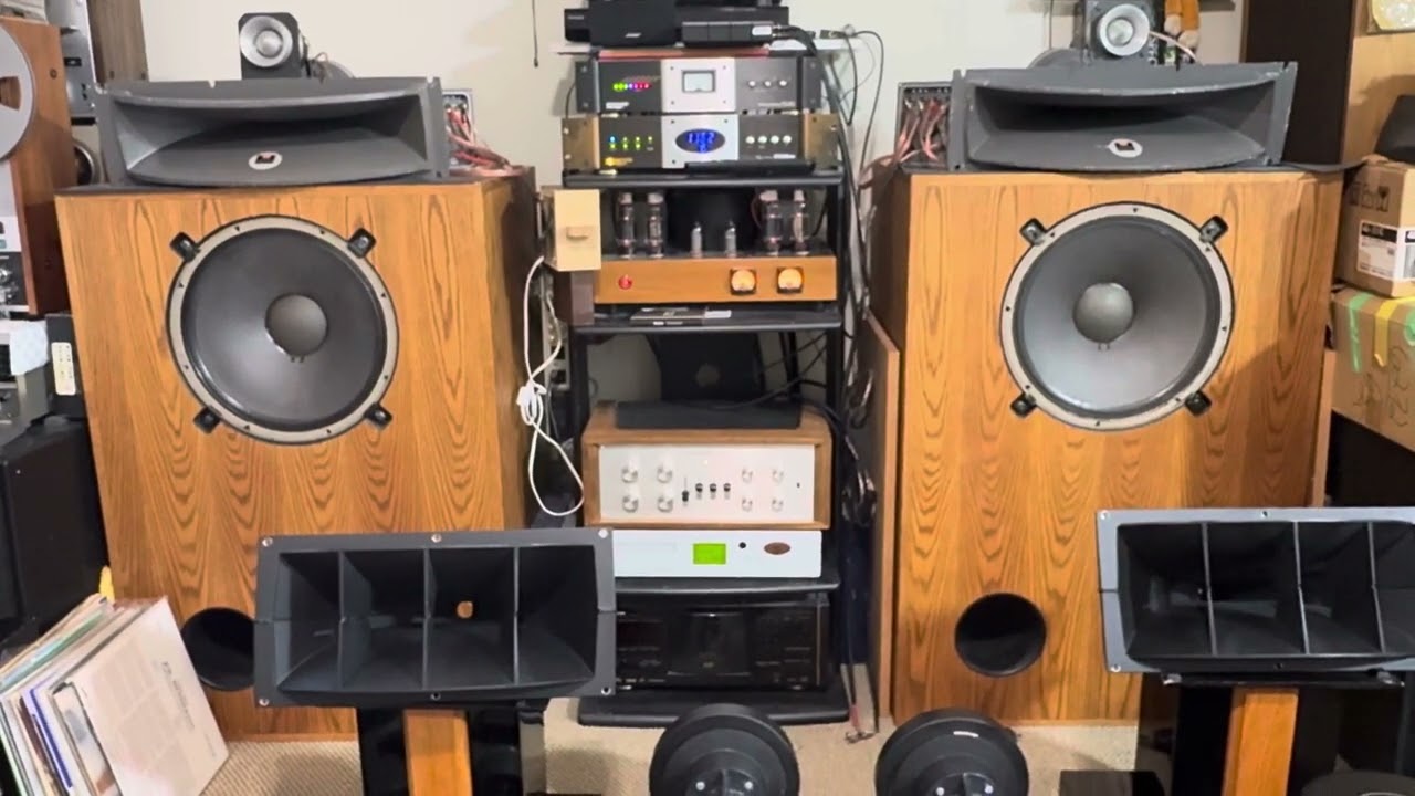 testing jbl 130A - 2470 - horn 2345 - X 3120 - 075-8 Ohm. DIY.