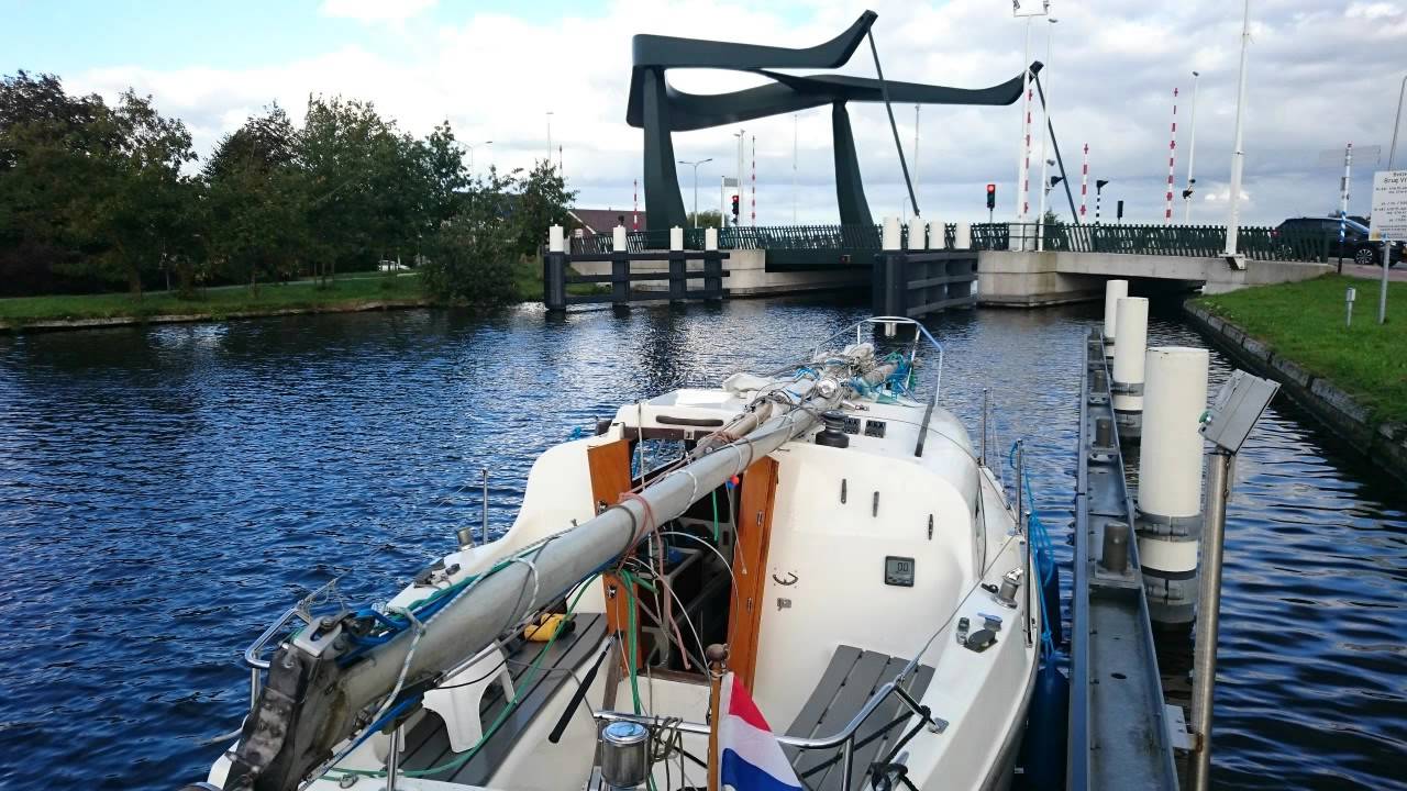 De nieuwe boot ophalen