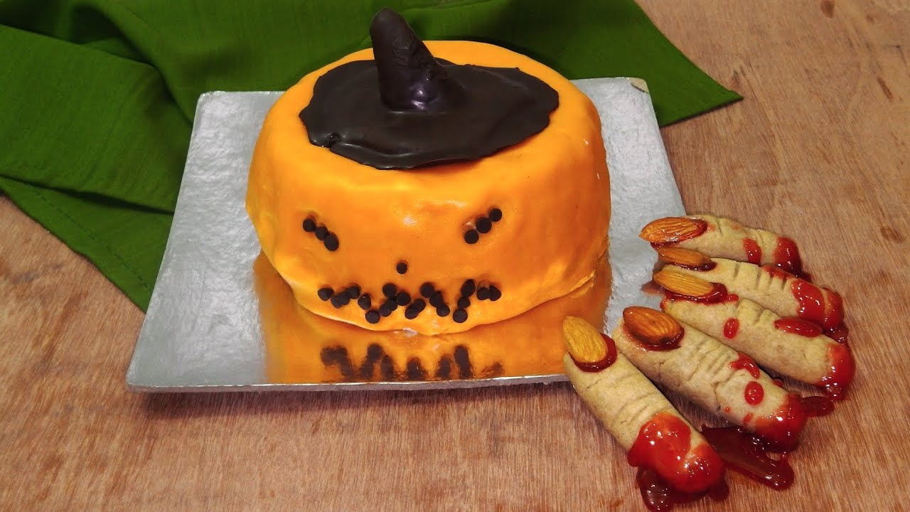Pumpkin Cake Recipe - Cooker Cake - Halloween Special - Eggless Baking Without Oven