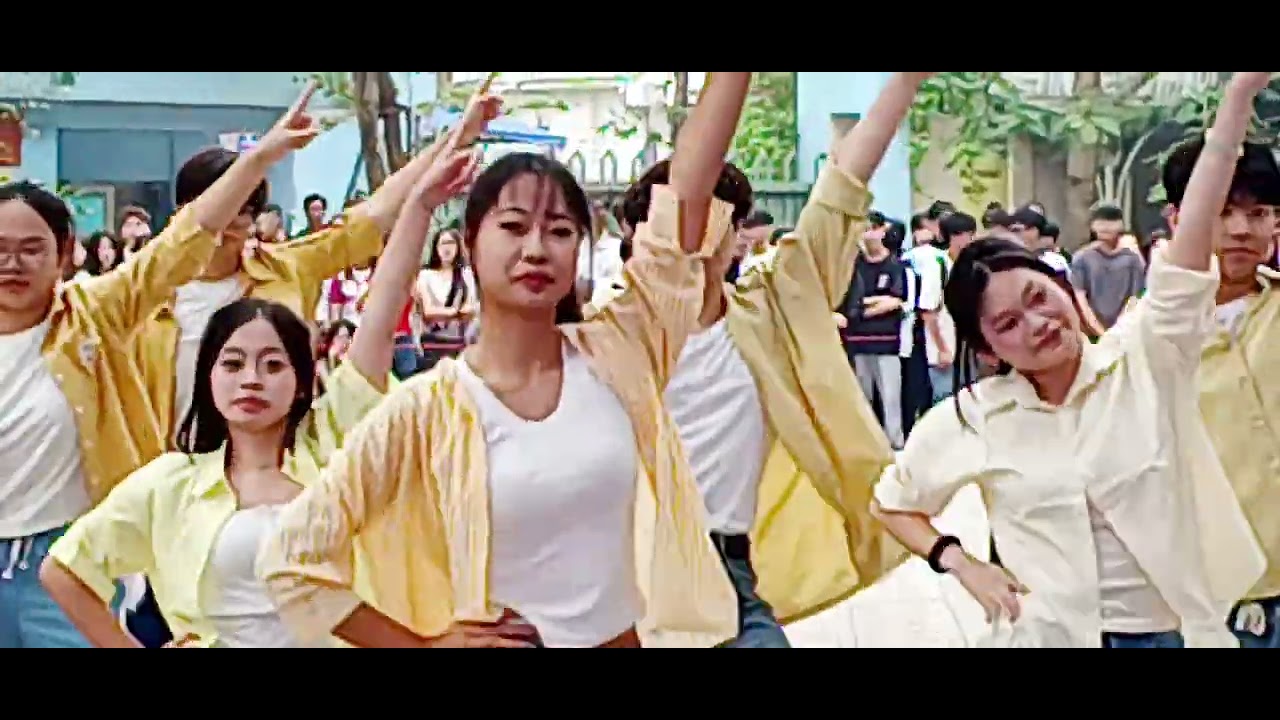 THI NHẢY FLASHMOB NHÀ ABYSS THPT NGUYỄN TRÃI