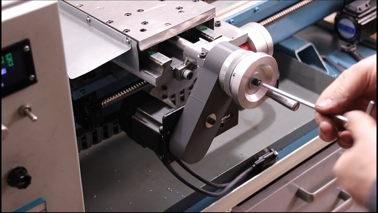 Automatic threading and cone turning assistant for my lathe