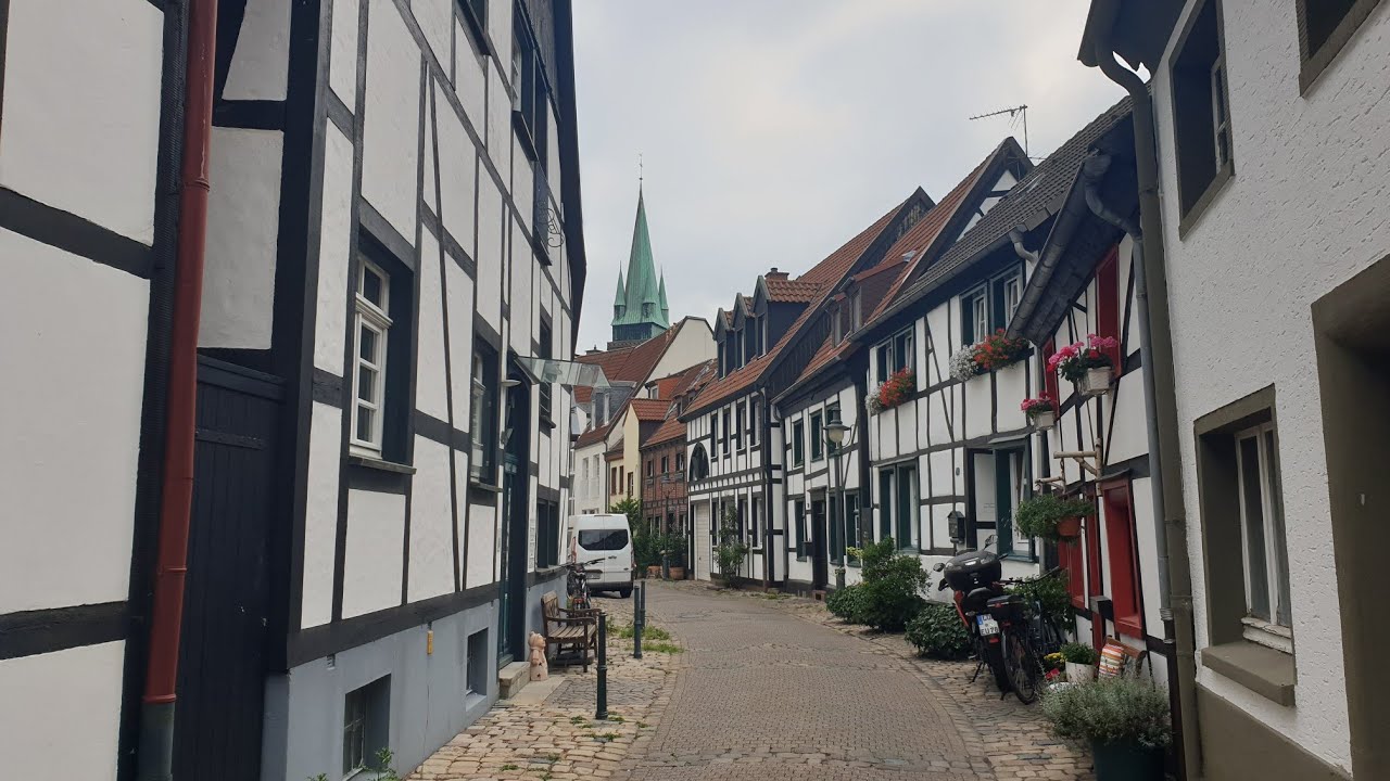 Bike ride through L&uuml;nen | Westfalia | Germany