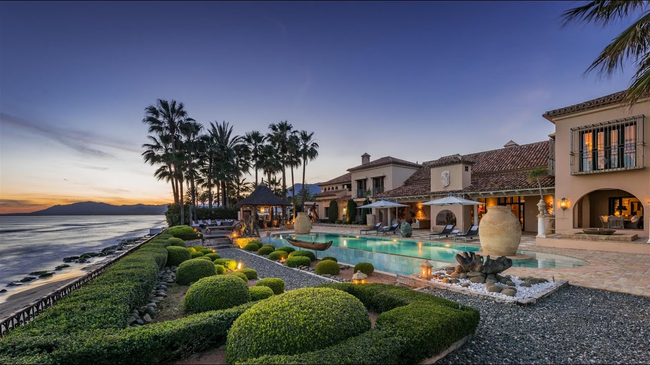 Luxury frontline beach villa for sale in Los Monteros, Marbella