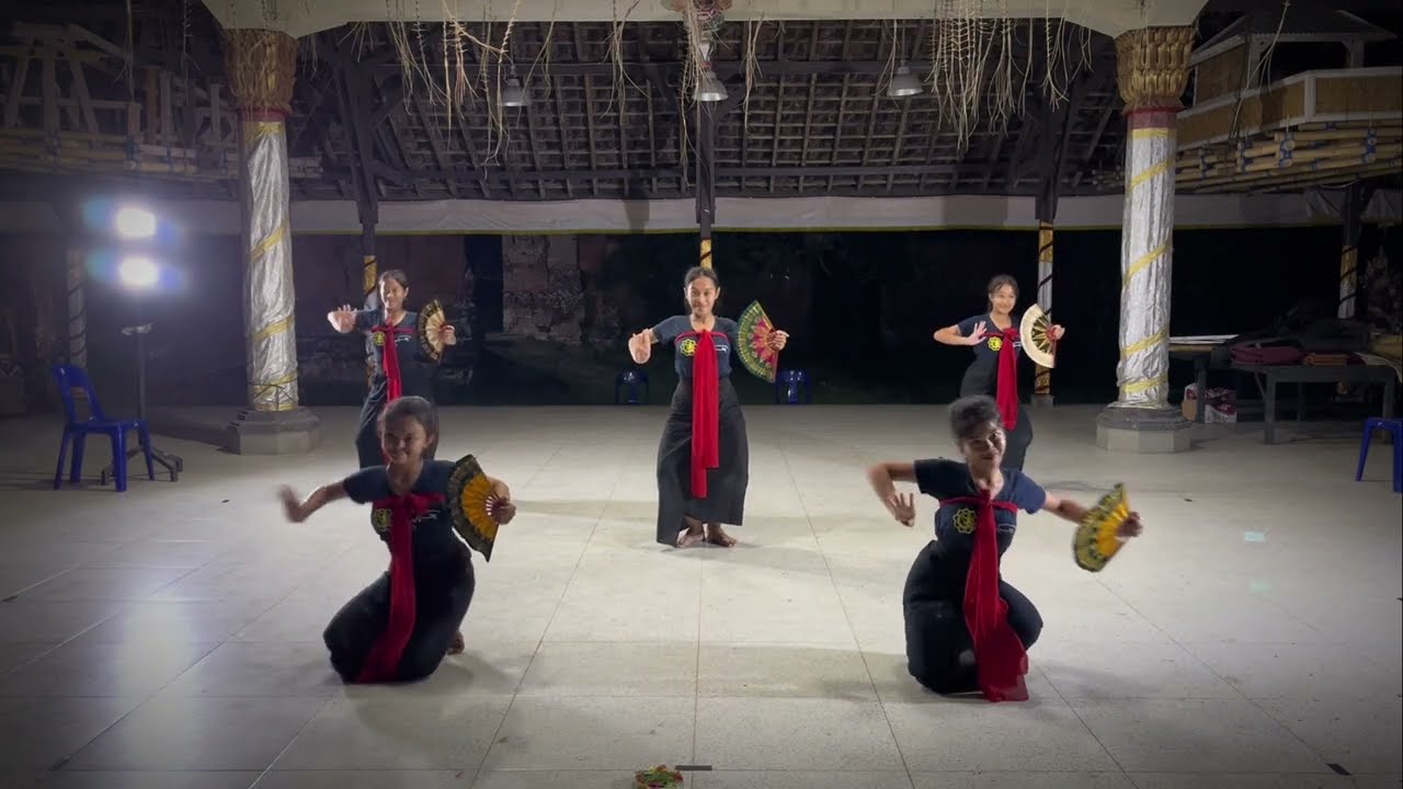 Tari Legong Kreasi Mahawidya - mirror