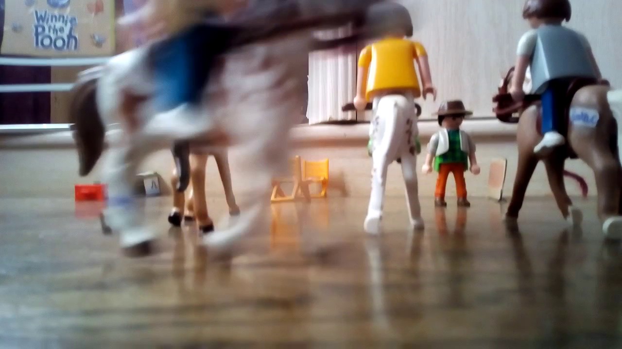 Cours de saut playmobil.