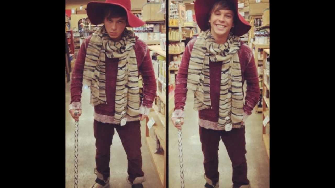 Keaton Stromberg - To The Moon And Back & Reach For The Stars [Acoustic Version]