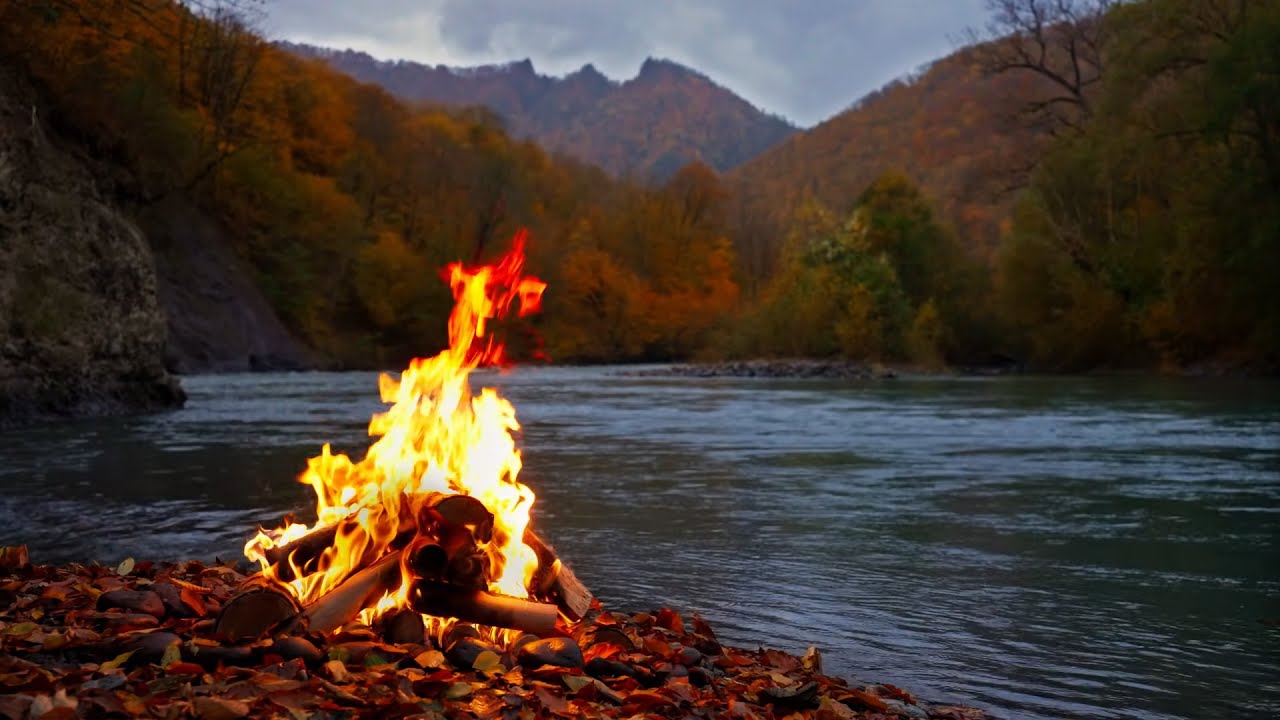 🔥Cozy Night Relaxation by a Riverside Campfire with Calm Rippling Water Sounds.