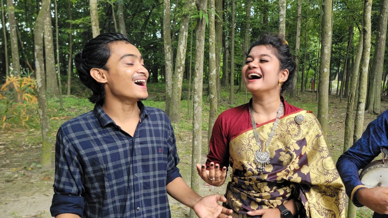 গানের রানী বন্যা। সুরের রাজা এনামুল। দুজন মিলে সমাবিত কন্ঠে গান গেয়ে মাতিয়ে দিল সবাইকে দেখুন।