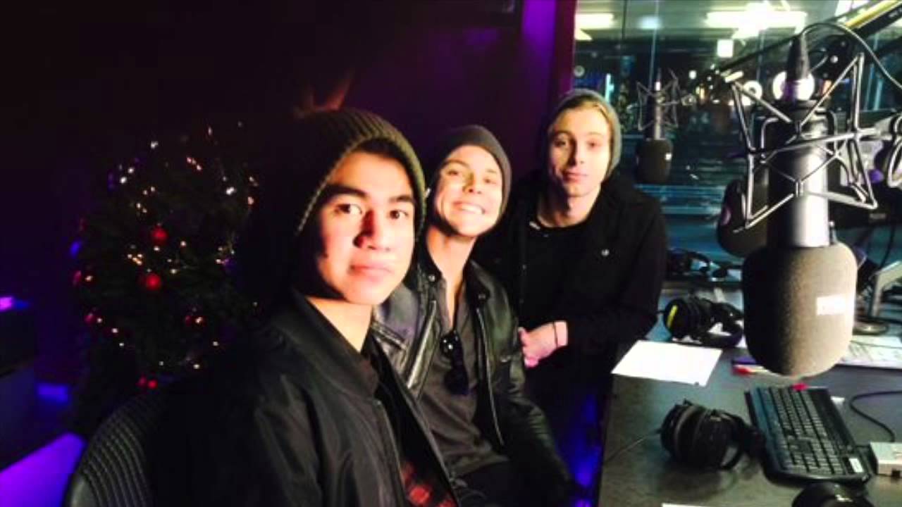 5 Seconds of Summer - BBC Radio 1 Breakfast Show (Full Interview - Part 2) - 9/12/14