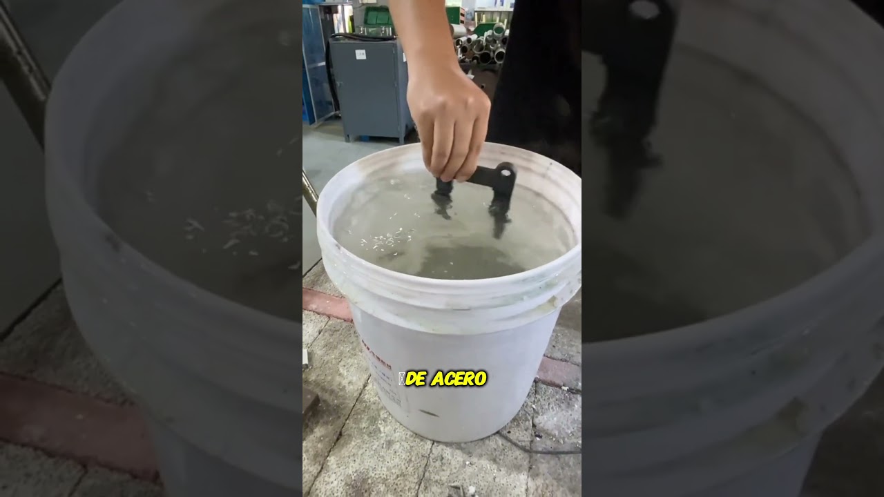El proceso de endurecimiento de los componentes del motor.