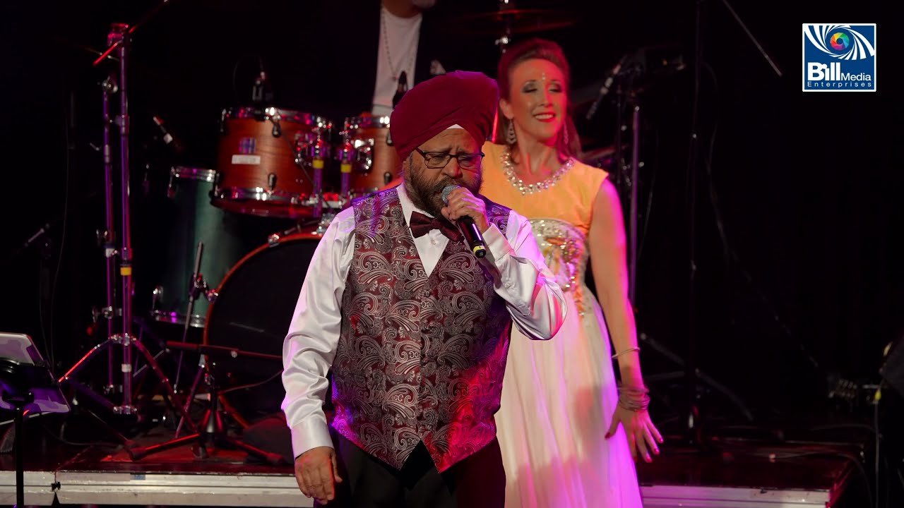 Hum tum ek kamre mein Band Ho At South City Auditorium film Bobby