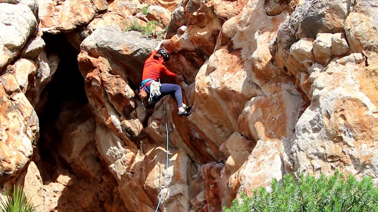Climbing Right Wall (6a) - San Vito Lo Capo, Sicily