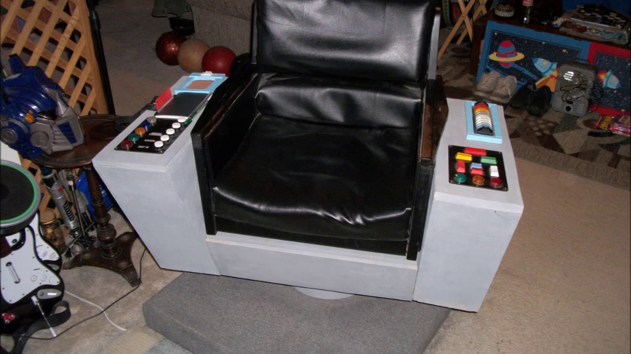 CAPT KIRK'S COMMAND CHAIR (Fan Made)