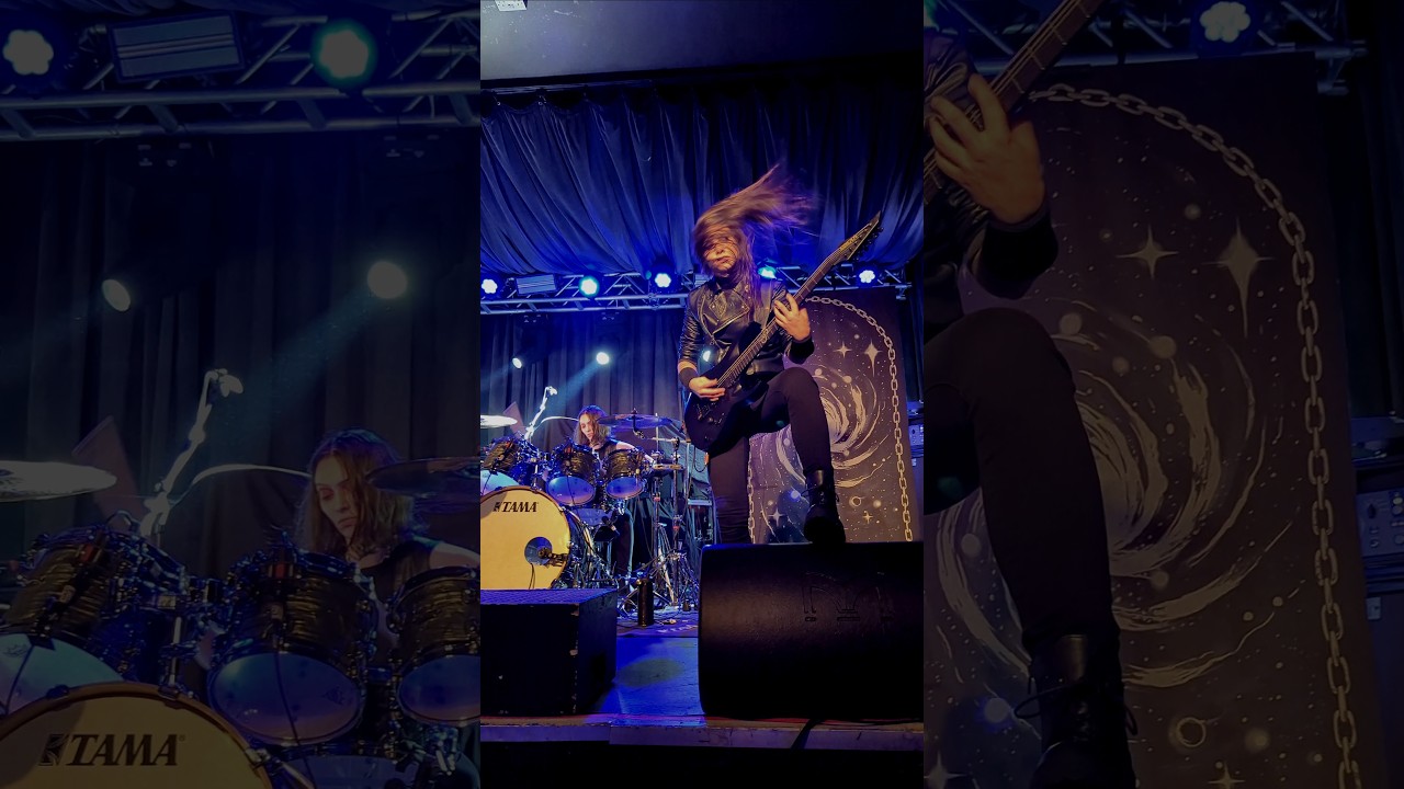 Crypta Live - The Outsider 🥁 💯 Luana Dametto ~ Tainá Bergamaschi ~ Fernanda Lira