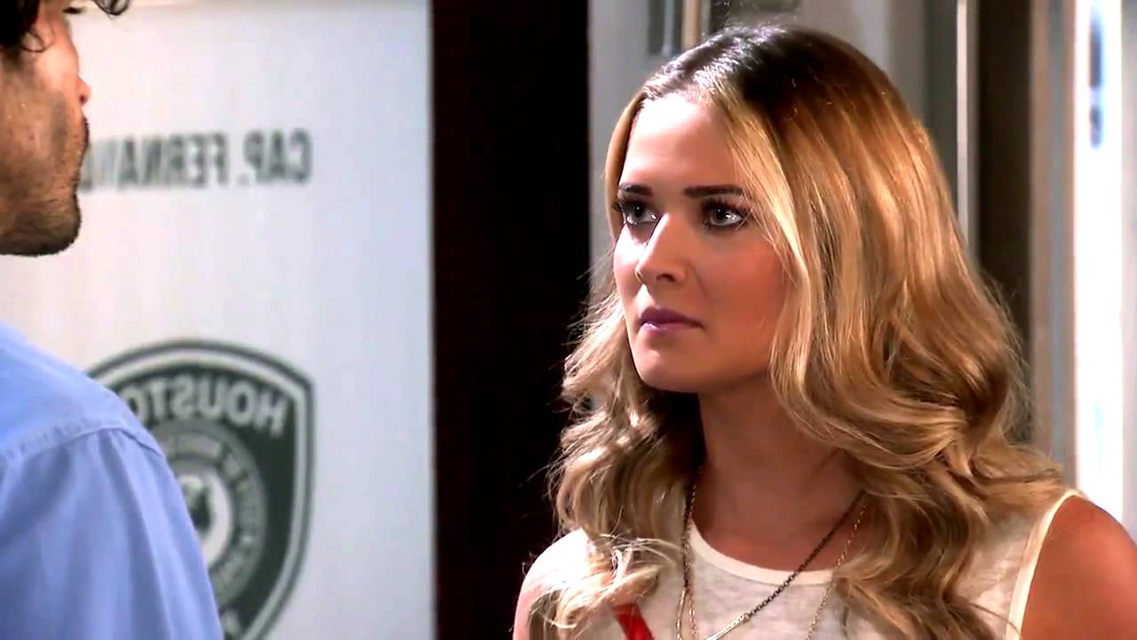 Irina y Flavio - Irina visita a Flavio en la c&aacute;rcel - Tierra de Reyes