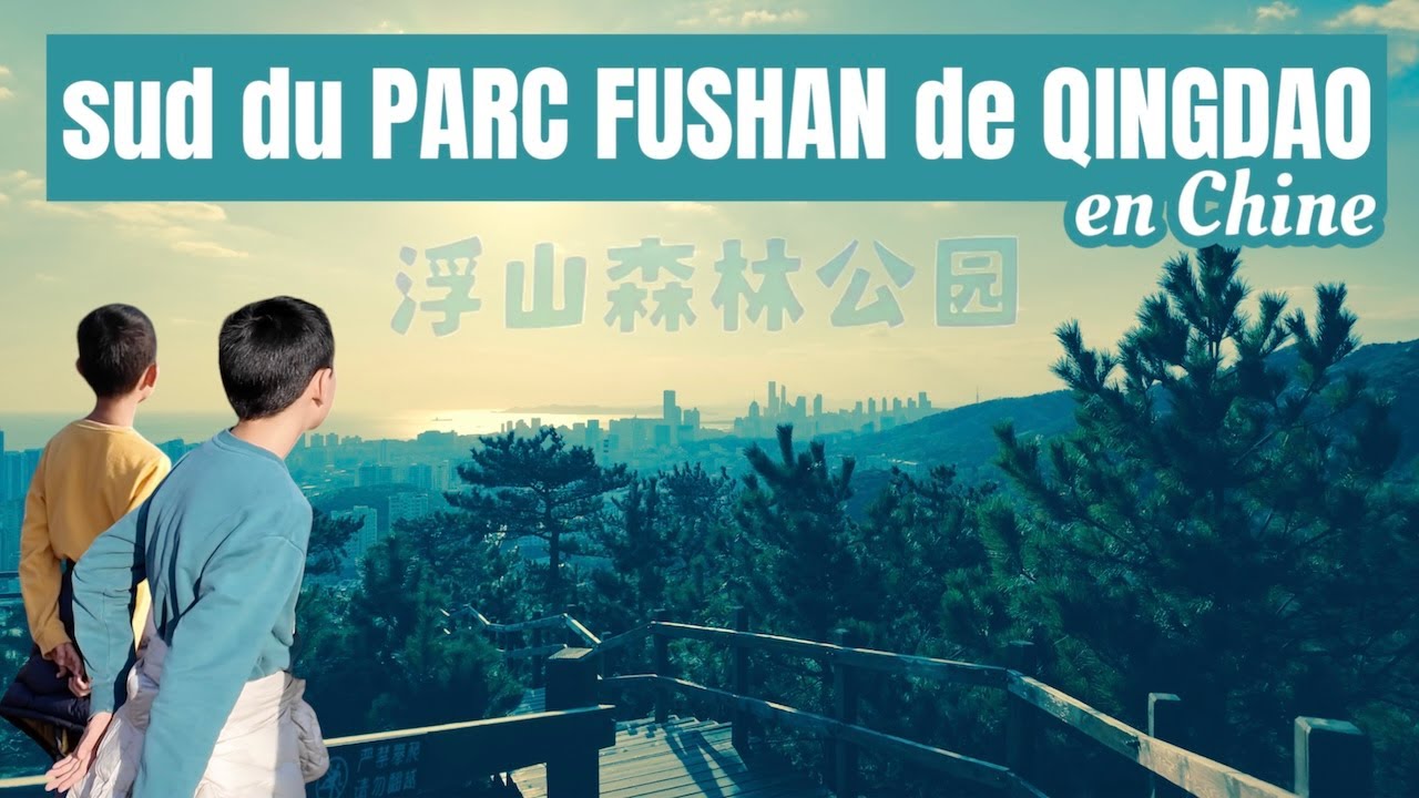 Vue incroyable au sud du parc Fushan de Qingdao, Chine