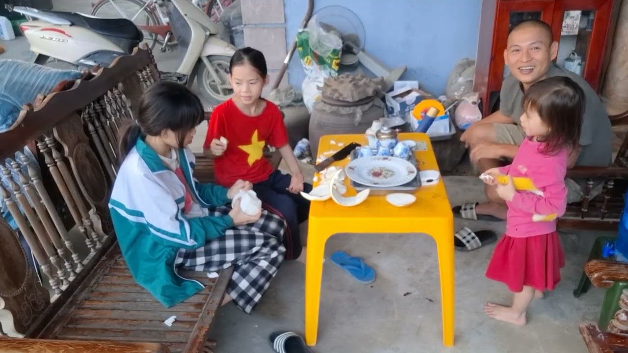 Mời cả nhà ăn bưởi cùng bàn luận việc học hành ra xao