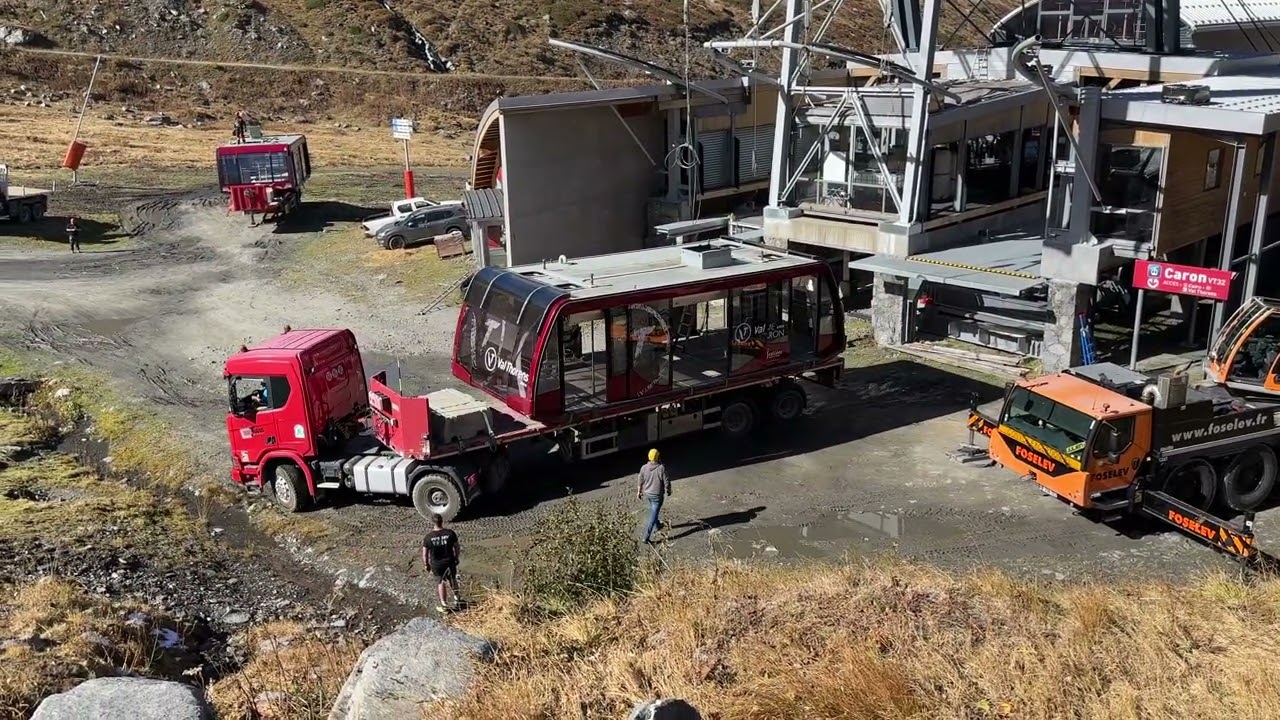 20251008 Arrivée et installation nouvelles cabines Cime Caron
